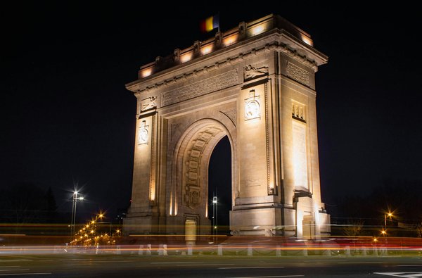 How Can Travelers Experience the Authentic History of the UK?